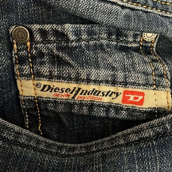 Diesel Zathan 693 Jeans Mens Size 33 Made in Italy Blue Bootcut Button Fly 2004 - Picture 11 of 13